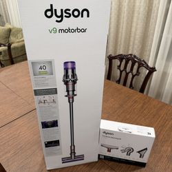 Dyson v9 Motorbar (new sealed) 600$ retail value. (comes with cleaning kit)