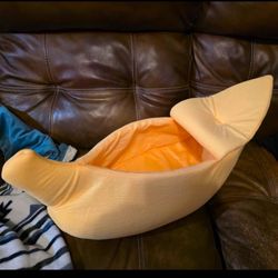 Banana Cat Bed XL size 