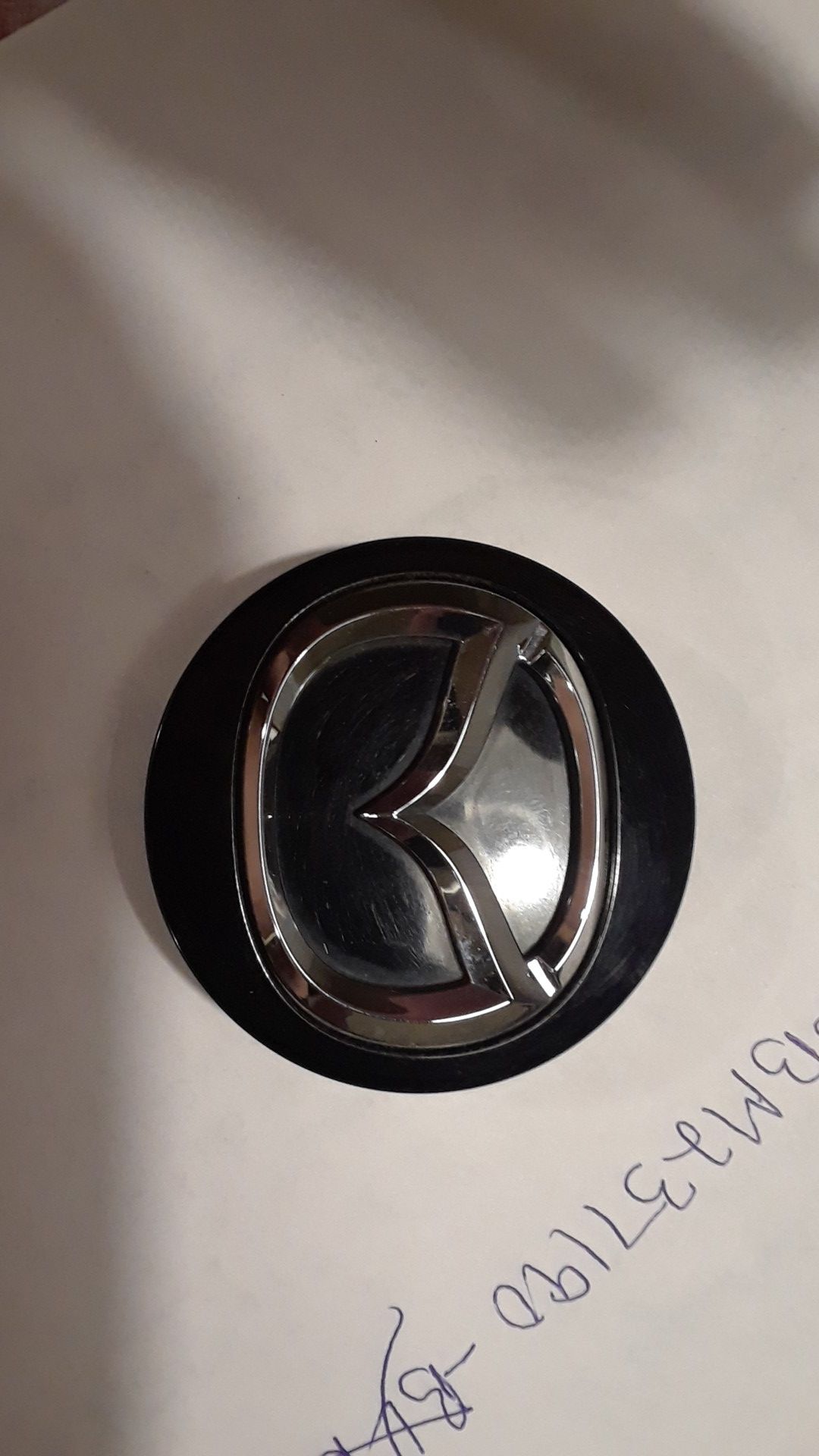 Center cap for mazda