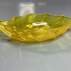 Rare 1920’s Heisey Leaf Shaped Twist Pattern Celery Dish. Uranium Vaseline Glass 