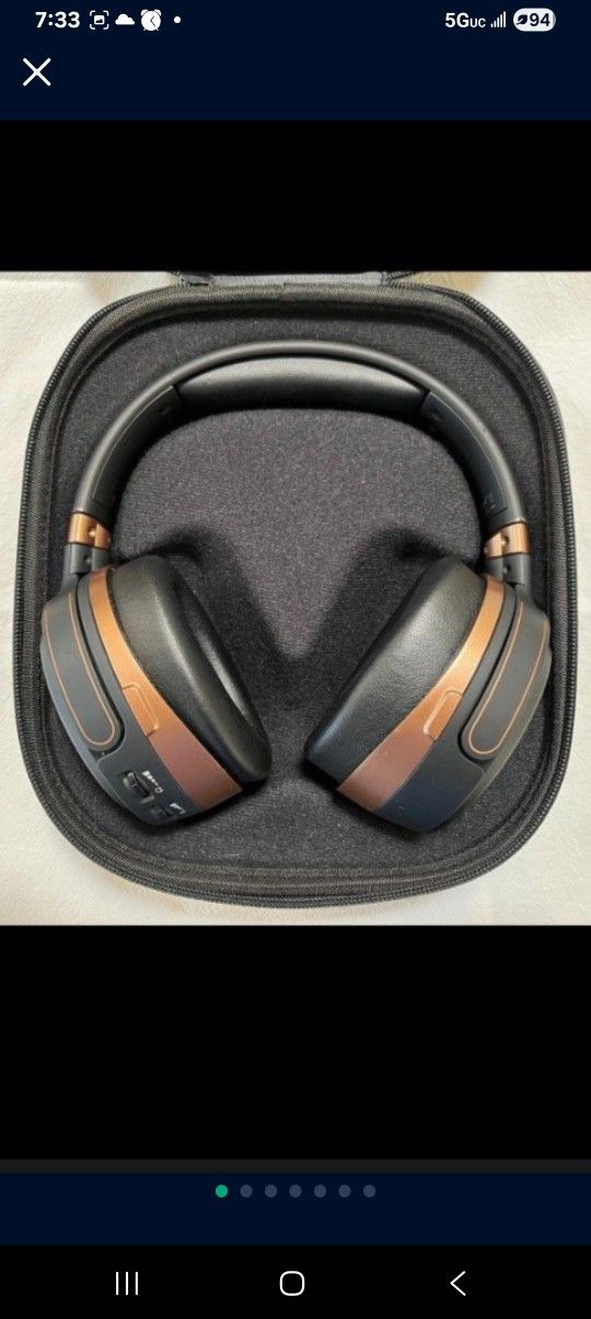 Audeze Mobius 3d Gaming Bluetooth Headphones