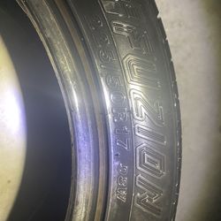 Fusion 225/50R17 98W