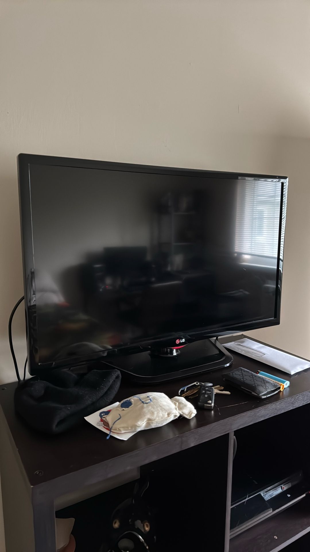 32 inch LG TV