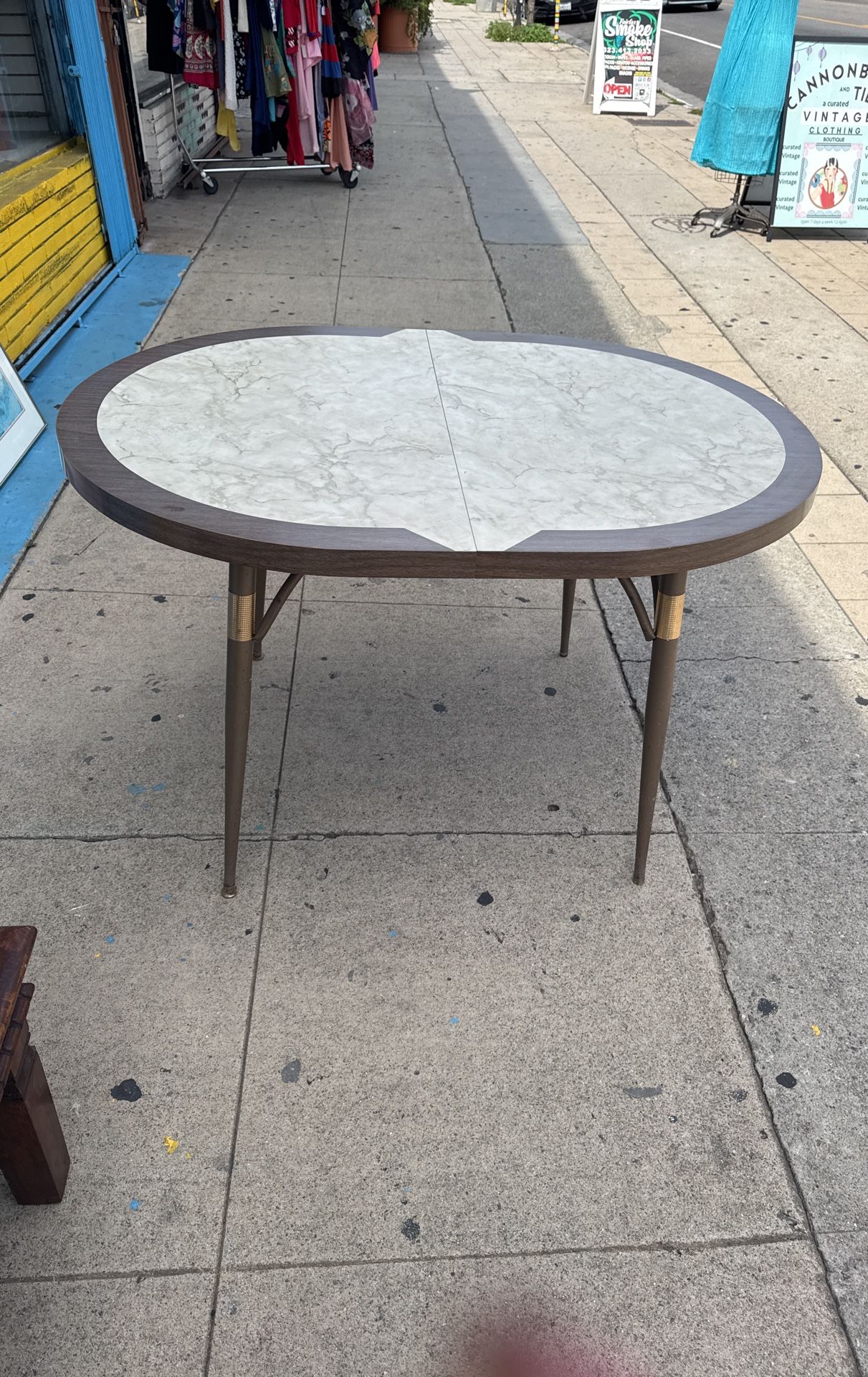 1950’s  60’s FORMICA  KITCHEN TABLE MID CENTURY LAMINATE DINNING TABLE