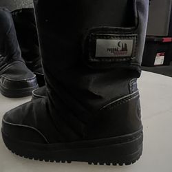 Snow Boots