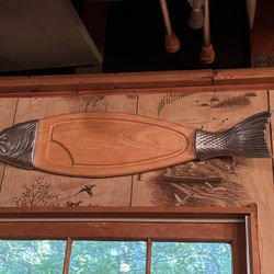 Fish Shaped Cutting Board With Metal Edges