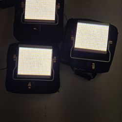 Neewer LED video lights set of 3

