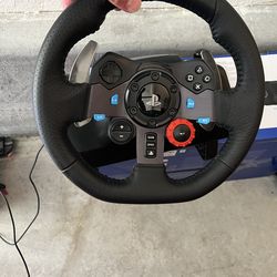 Logitech G29 wheel and pedal combo