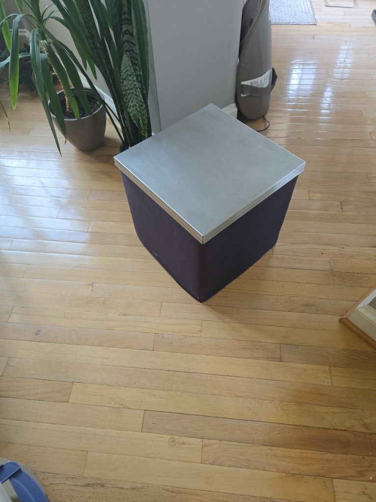 Ottoman/ End Table Cube