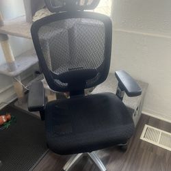 Staples Hyken chair