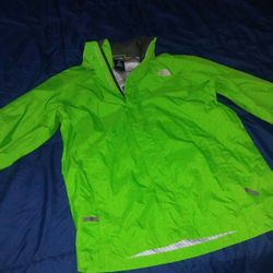 The North Face Boys Large Green Windbreaker with Hideaway Hoodie