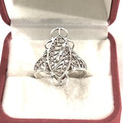 Vintage Never Worn One Of A Kind .925 Silver Decorative Design Ring. Size 9.