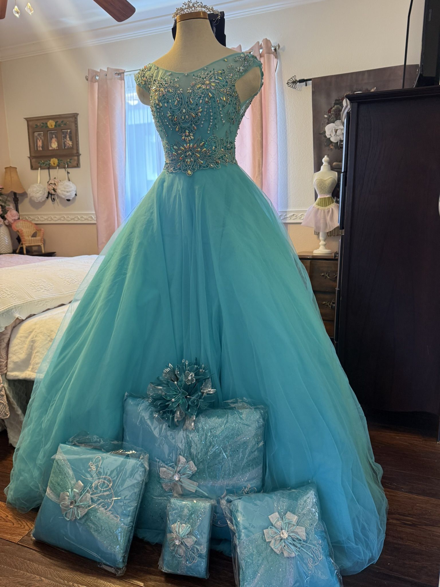 Quinceañera Dresses New / Vestidos De Quinceañera Nuevos Todo Por El Mismo Precio Vi