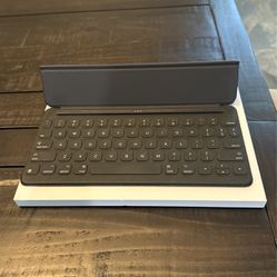 Apple iPad Keyboard 10.5 (7th Generation)