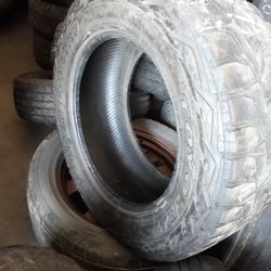 SET OF TOYO OPEN COUNTRYS 35×12.5×20 (MOUNT AND BALANCE INCLUDED)