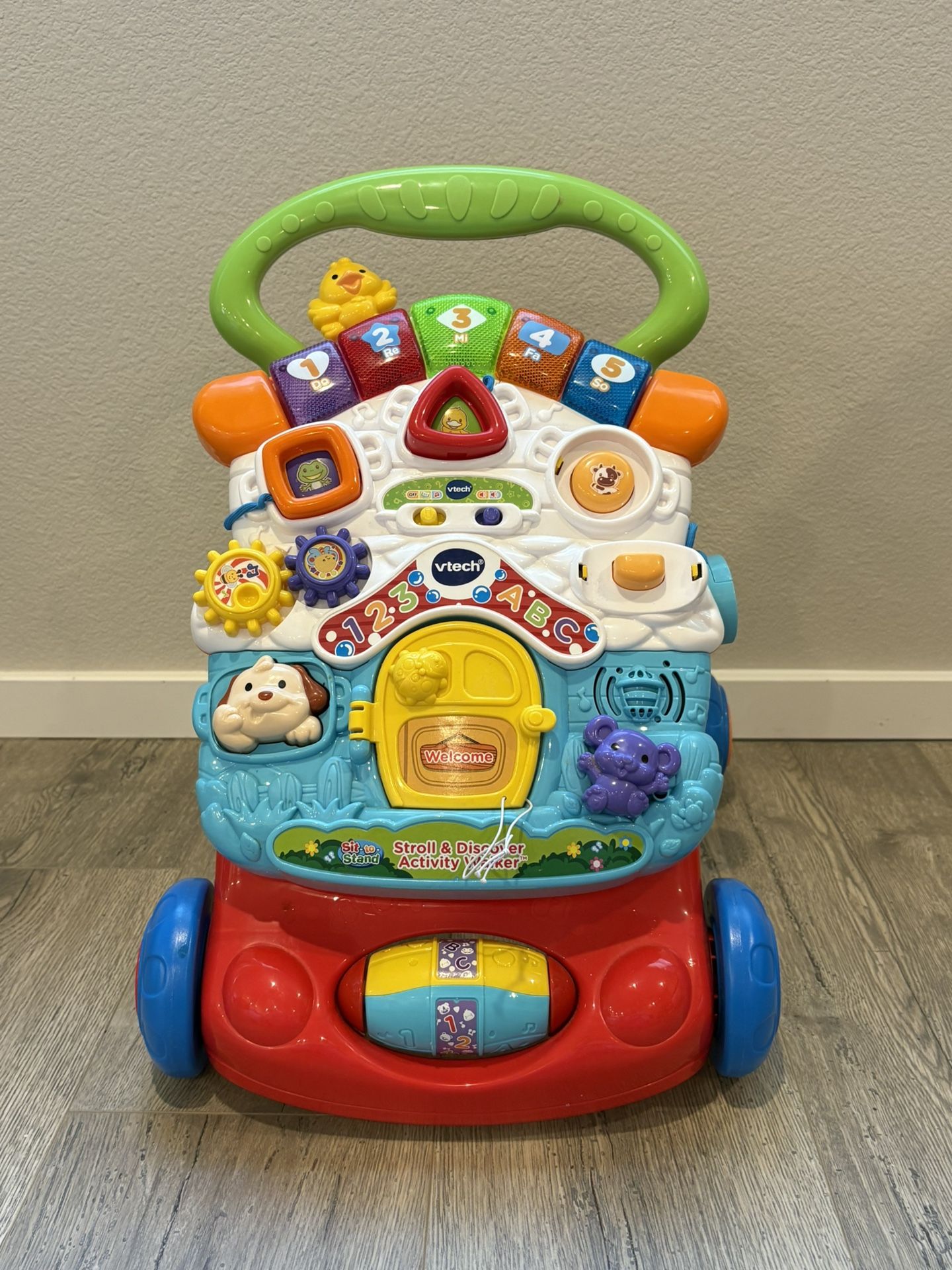 VTech Stroll & Discover Activity Walker — Excellent Condition
