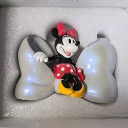 Minnie Mouse 100 year figurine