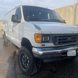 2007 Ford E-250