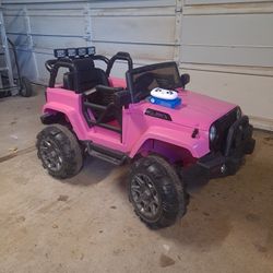 Electric Ridable Jeep