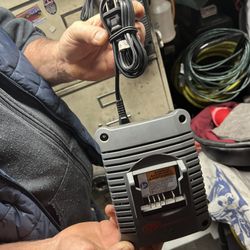 Battery Charger Ingersoll Rand