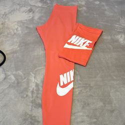 Medium Like New Nike outfit