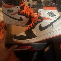Air Jordan Retro 1 Electric Orange Size 10.5