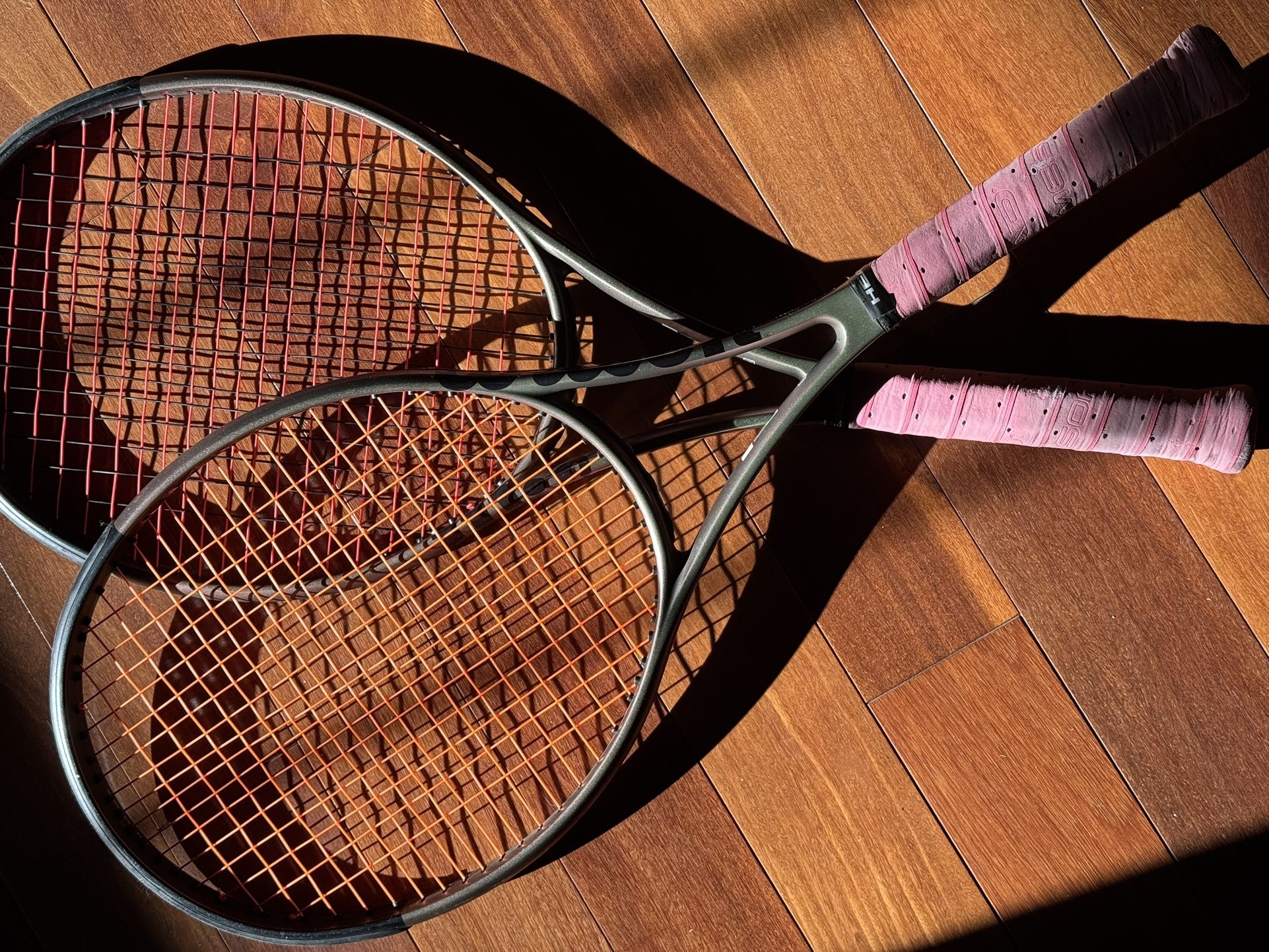 Wilson Blade V8 104 16x19 Tennis racket (2)