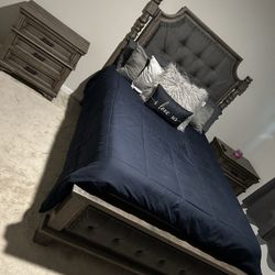 Queen Bedroom Set