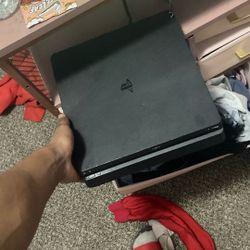 PS4 Pro Comes With Charger Controller And Cords