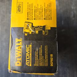 DEWALT 20VMAX BRUSHLESS ATOMIC 1/2" COMPACT IMPACT WRENCH WITH HOG RING ANVIL (TOOL ONLY) 