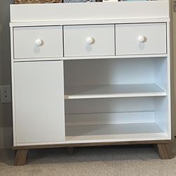     Baby dresser with changing topper 