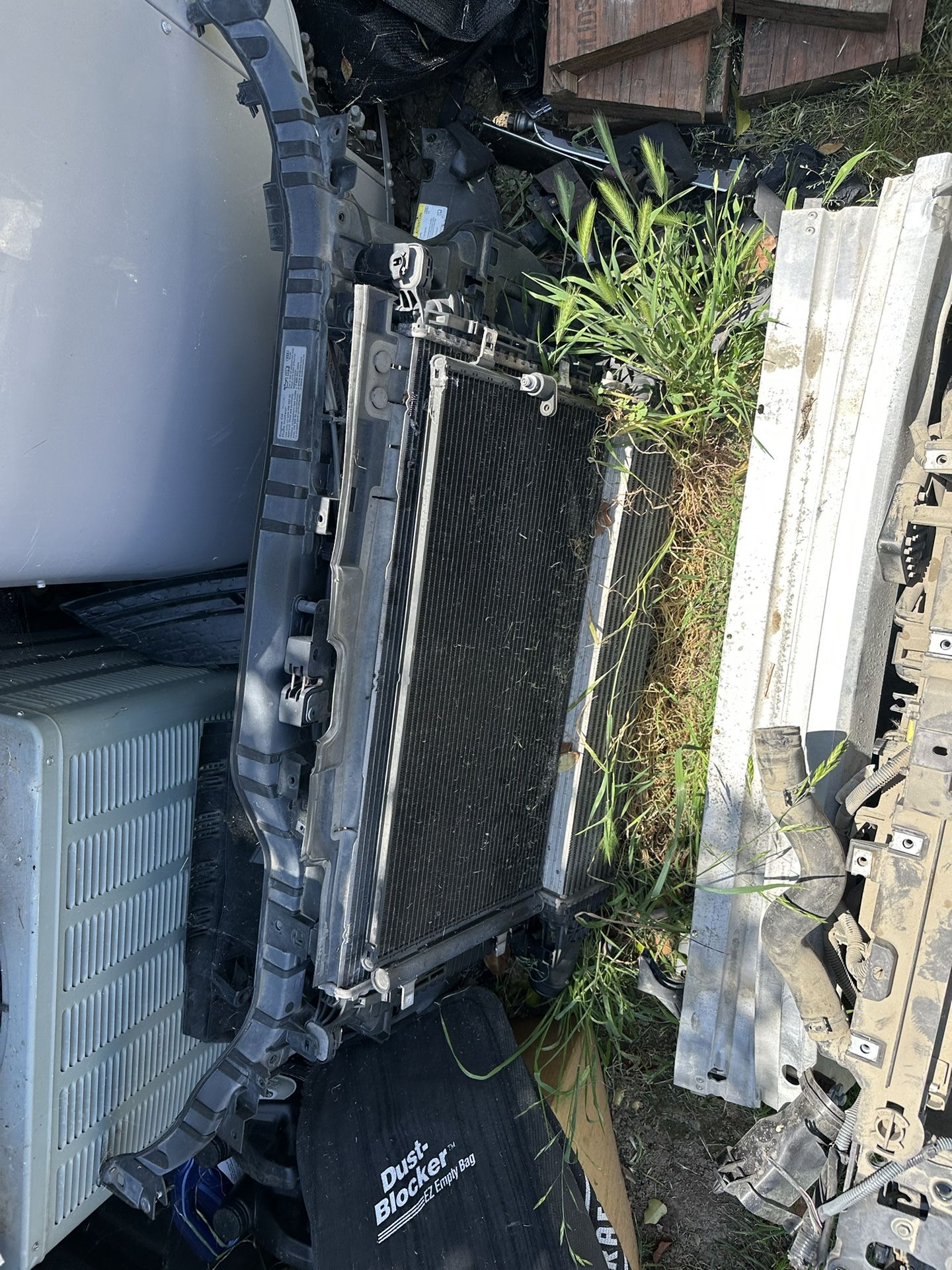 2015 Audi Q5 Radiator Support Assembly