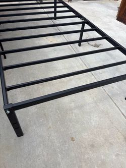 Metal twin frame bed frame