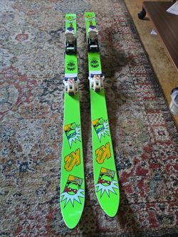 VTG. K2 TEENAGE MUTANT NINJA TURTLE SKIS