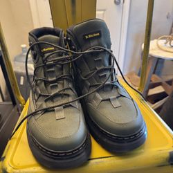 Dr. Martens Boury Chukka Combat Boots Green Lace Up Round Toe Ankle Men's Size 11 - NEVER WORN