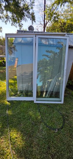 72x80 sliding door , all parts include it. Ready to install