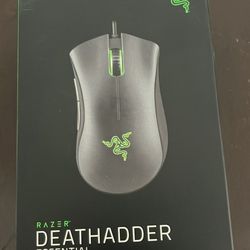 Razer DeathAdder Essential Wired Optical Gaming Mouse for PC, 5 Buttons, Black