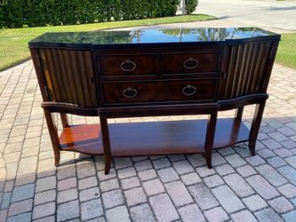 Sideboard/Buffet