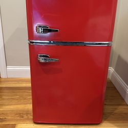 Insignia Retro Mini Fridge Cherry Red  $200 OBO 