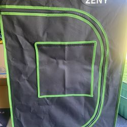 Indoor Growing Vegetables Tent