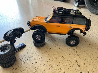 Traxxas TRX4 bronco rock crawler