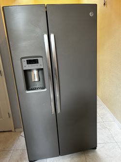 GE Refrigerator