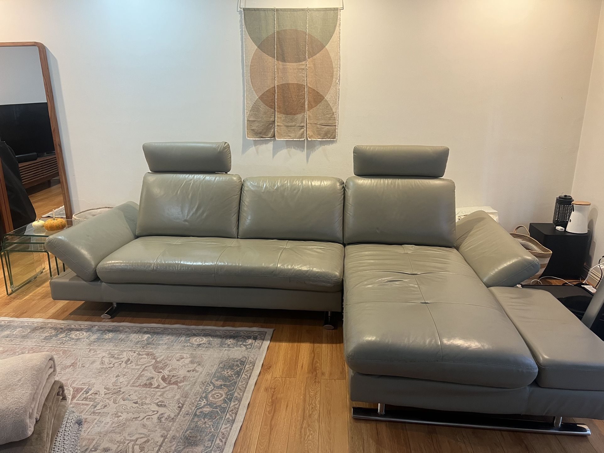 Sofa upholstered in premium PU leather