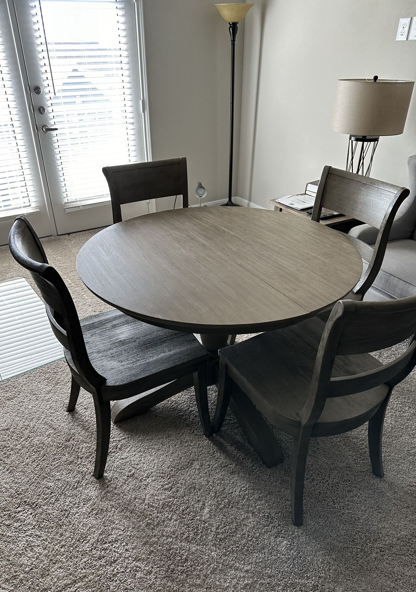 Pottery Barn Table and Chairs in Excellent Condition