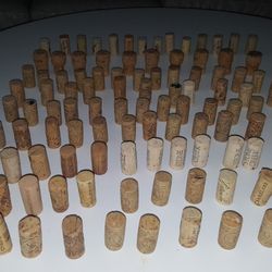 Cork Collection about 100 Corks