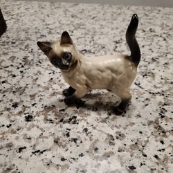 Vintage Cat Figurines