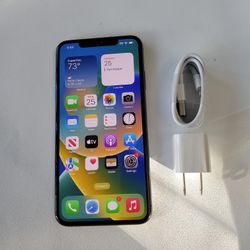 iPhone X 256gb - UNLOCKED - Like New  