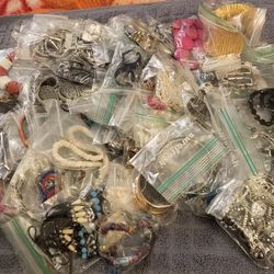 ASSORTED JEWELER  LOT