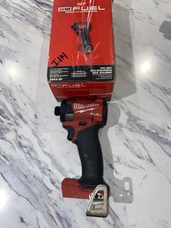 Milwaukee M18 Fuel Impact Drill 
