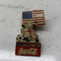 Vintage Coca-Cola World Cup 1994 Team USA Football Soccer Lapel Hat Pin Stiker